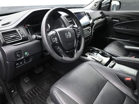 Used 2016 Honda Pilot Touring image 18