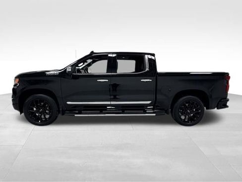Certified 2024 Chevrolet Silverado 1500 High Country w/ High Country Premium Package image 3