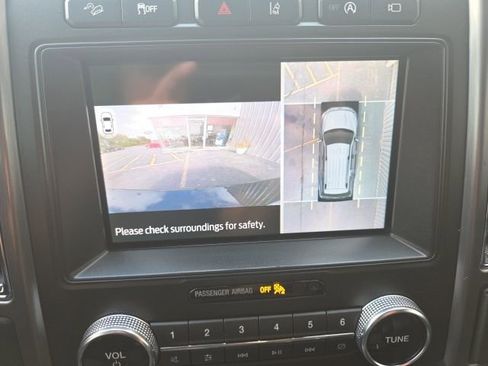 Used 2020 Ford Expedition Platinum AWD/4WD image 26