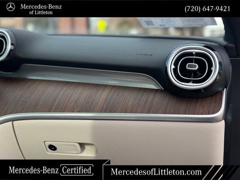 Certified 2025 Mercedes-Benz C 300 4MATIC Sedan image 32
