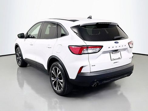 Used 2022 Ford Escape SE w/ SE Sport Appearance Package AWD/4WD image 5