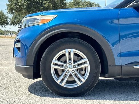 Used 2020 Ford Explorer XLT w/ Equipment Group 202A RWD image 10