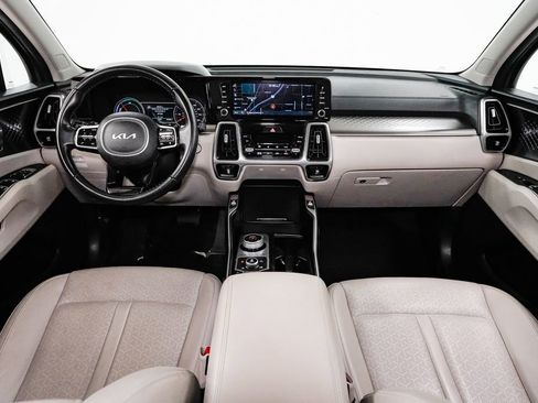 Certified 2023 Kia Sorento EX w/ Panoramic Sunroof Package image 27