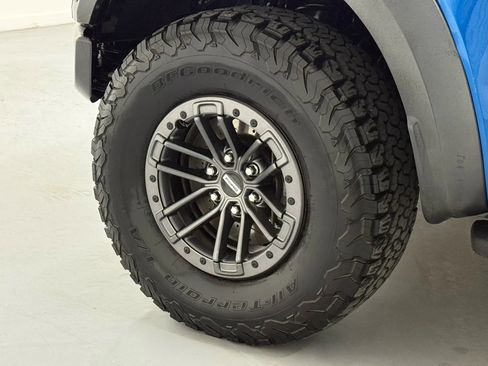 Used 2019 Ford F150 Raptor w/ Equipment Group 802A Luxury image 48