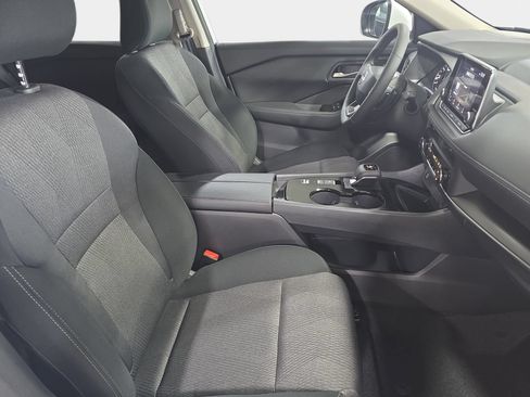 New 2026 Nissan Rogue SV FWD image 10