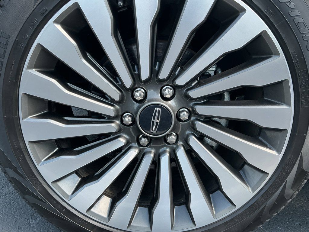 Used 2021 Lincoln Navigator Reserve AWD/4WD image 6