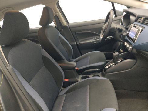 Used 2025 Nissan Versa SV FWD image 21