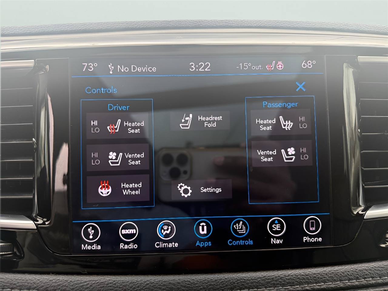 Used 2018 Chrysler Pacifica Limited FWD image 31