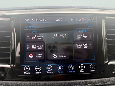 Used 2018 Chrysler Pacifica Limited FWD image 31
