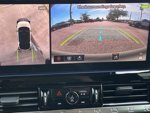 New 2026 Nissan Pathfinder SL FWD image 24