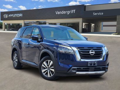 Used 2023 Nissan Pathfinder SL