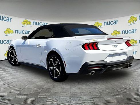 Used 2025 Ford Mustang Premium RWD image 4