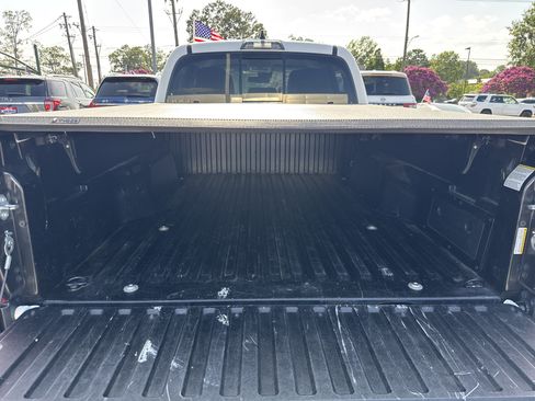 Used 2023 Toyota Tacoma SR5 RWD image 13