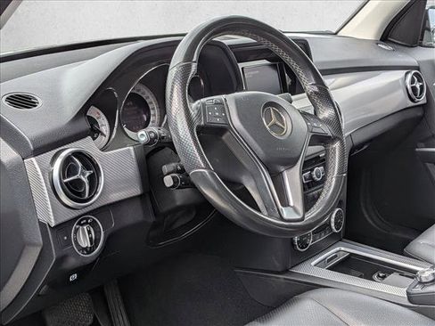 Used 2015 Mercedes-Benz GLK 350 4MATIC image 10