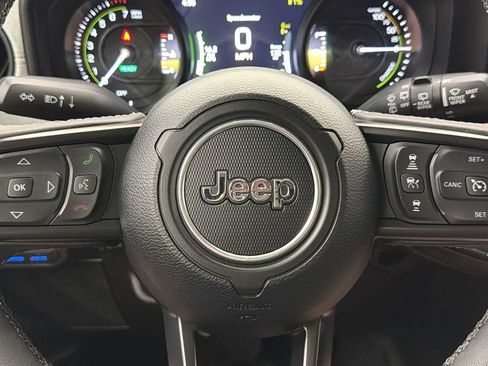 Used 2025 Jeep Wrangler Unlimited Sport S 4xe AWD/4WD image 28