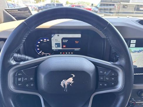 Used 2022 Ford Bronco Wildtrak image 27