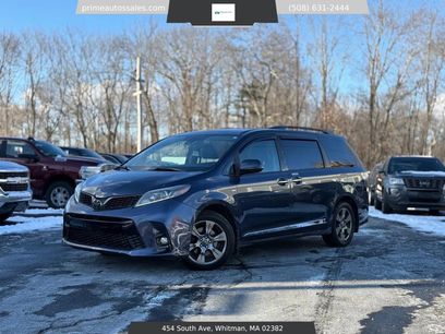 Used 2019 Toyota Sienna SE Premium