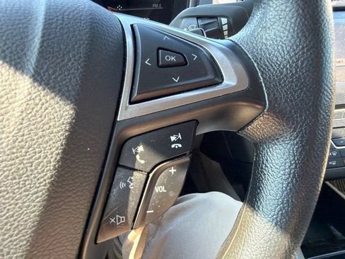 Used 2018 Ford Fusion SE w/ Fusion SE Technology Package FWD image 37