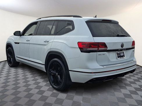 Used 2022 Volkswagen Atlas SEL R-Line image 4