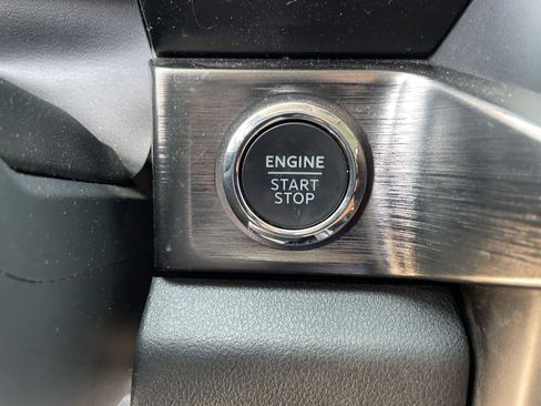 Used 2024 Ford F250 Lariat w/ FX4 Off-Road Package AWD/4WD image 22