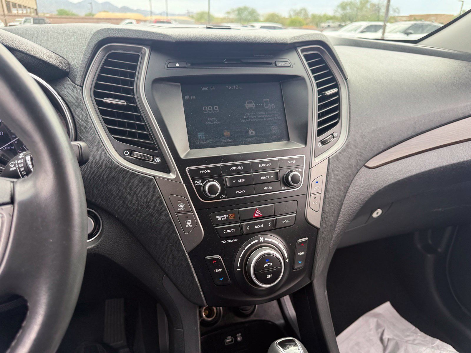 Used 2017 Hyundai Santa Fe Sport 2.0T FWD image 21