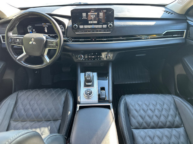 Used 2024 Mitsubishi Outlander SEL AWD/4WD image 24