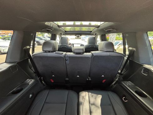 Used 2020 Mercedes-Benz GLS 450 4MATIC image 28