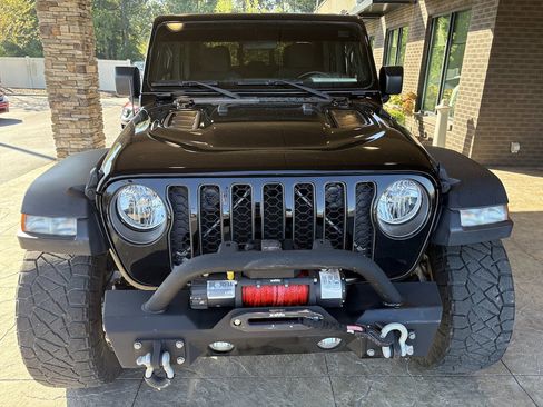 Used 2020 Jeep Gladiator Rubicon image 3