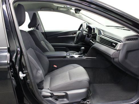 Used 2025 Toyota Camry LE w/ Convenience Package AWD/4WD image 14