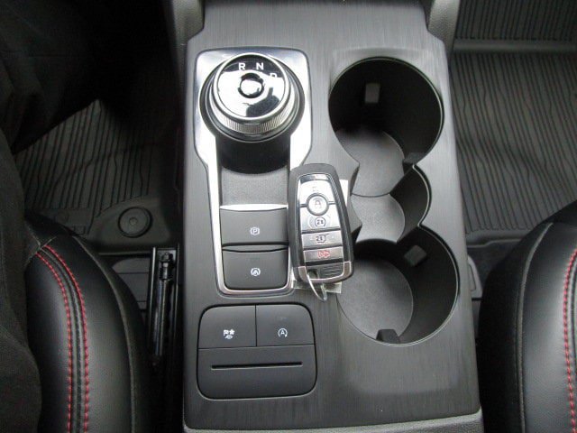 Used 2026 Ford Escape ST-Line w/ Cold Weather Package AWD/4WD image 21