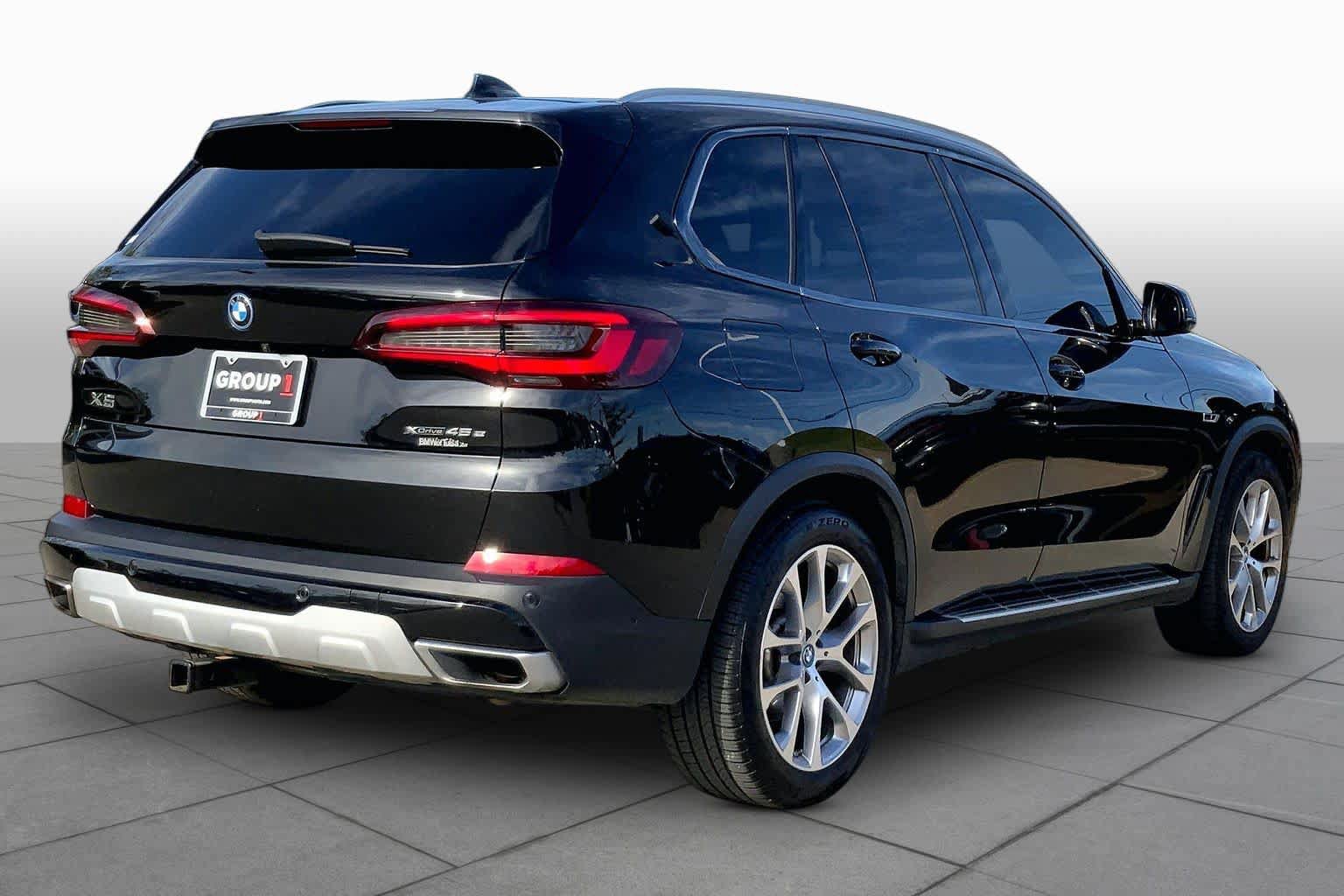 Used 2022 BMW X5 xDrive45e w/ Executive Package AWD/4WD image 12