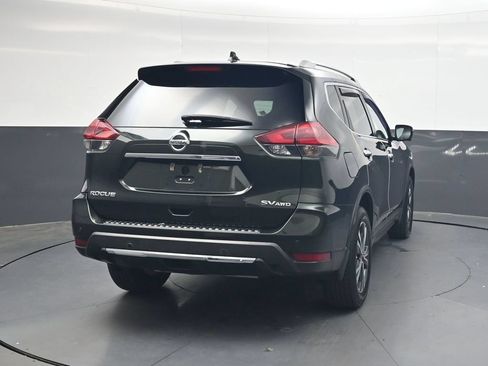 Used 2019 Nissan Rogue SV w/ Premium Package AWD/4WD image 5