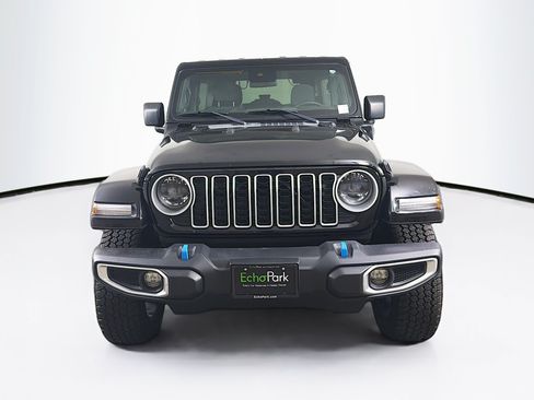 Used 2024 Jeep Wrangler Unlimited Sahara AWD/4WD image 2