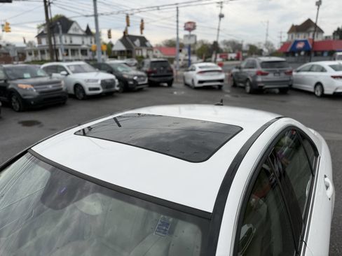 Used 2013 Mercedes-Benz C 300 4MATIC Sedan image 17