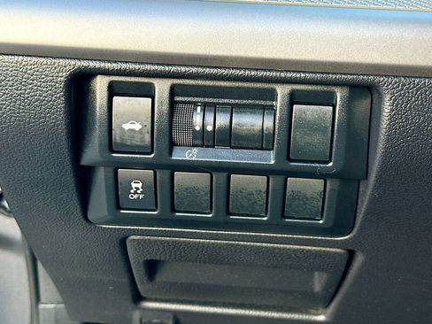 Used 2018 Subaru Legacy 2.5i Premium w/ Moonroof Package image 10