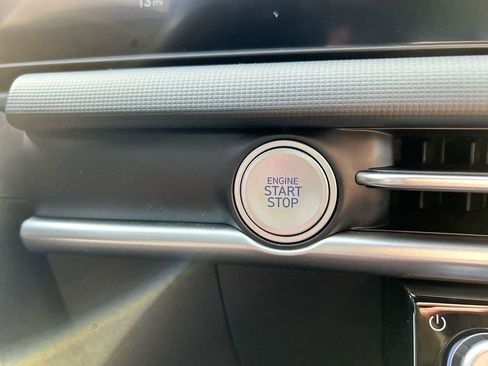 New 2026 Hyundai Santa Cruz SEL FWD image 32