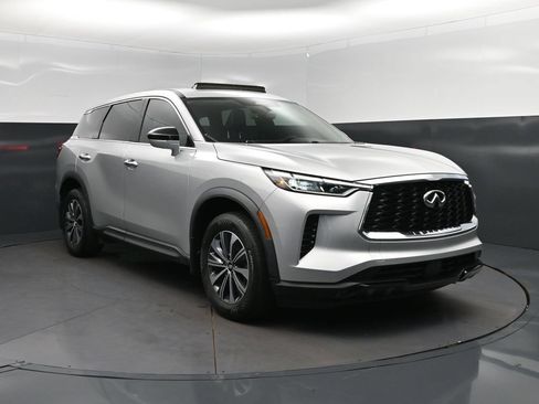 Certified 2023 INFINITI QX60 Pure FWD image 9