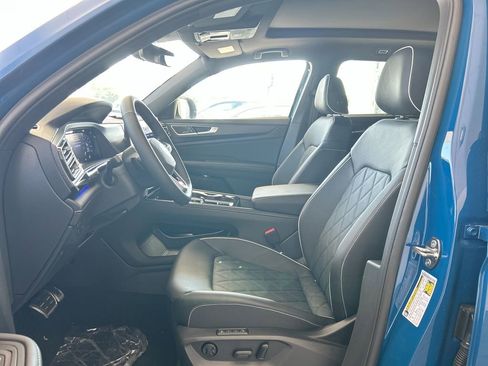 New 2025 Volkswagen Atlas Cross Sport SEL Premium R-Line image 10