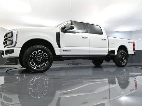 Used 2025 Ford F250 Platinum AWD/4WD image 58