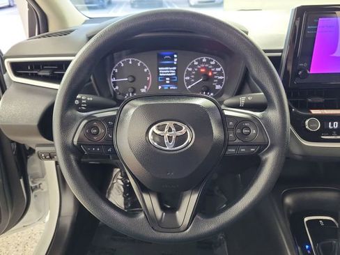 Used 2025 Toyota Corolla LE w/ Convenience Package FWD image 26