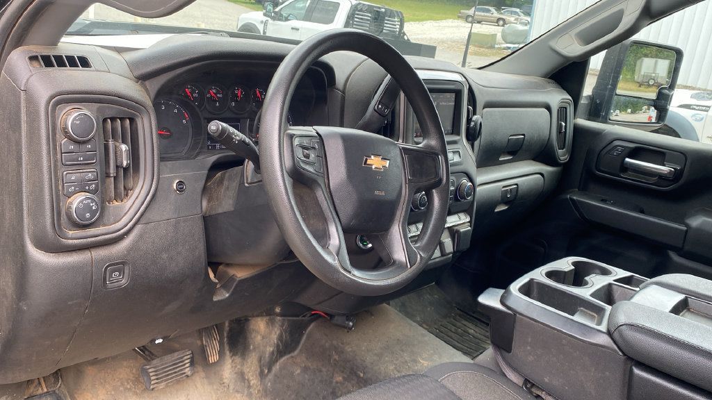 Used 2024 Chevrolet Silverado 2500 Custom w/ Custom Value Package AWD/4WD image 15