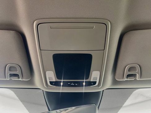 Used 2025 Honda Pilot EX-L image 20