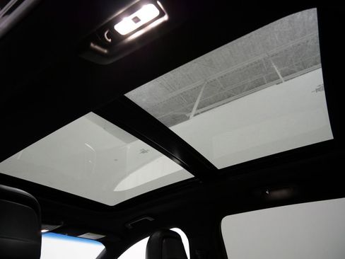 Used 2020 Lincoln Nautilus Reserve w/ Equipment Group 201A image 4