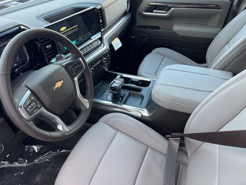 New 2026 Chevrolet Silverado 1500 LTZ w/ LTZ Premium Package AWD/4WD image 7
