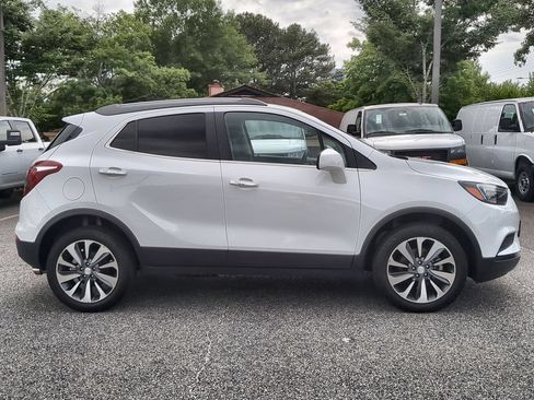 Used 2022 Buick Encore Preferred w/ Safety Package AWD/4WD image 9