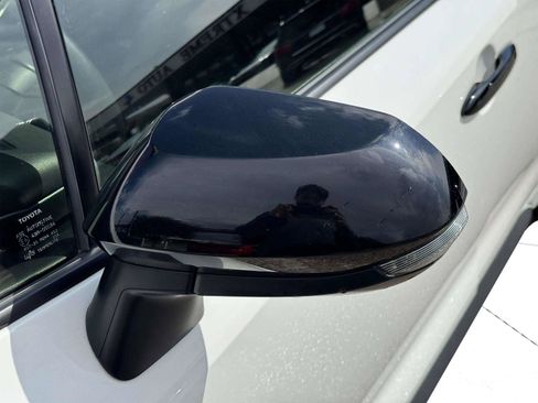 Used 2022 Toyota Corolla SE FWD image 20