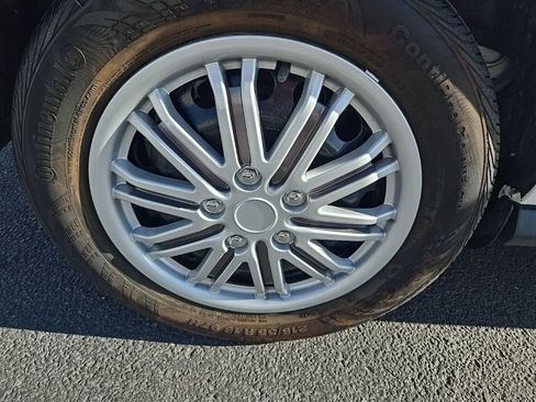 Used 2020 Ford Transit Connect XL image 33