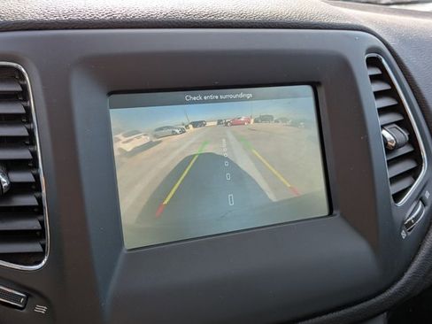 Used 2019 Jeep Compass Sport image 13