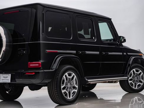 Used 2025 Mercedes-Benz G 550 image 10