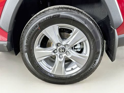 Used 2025 Toyota RAV4 XLE w/ Convenience Package FWD image 8